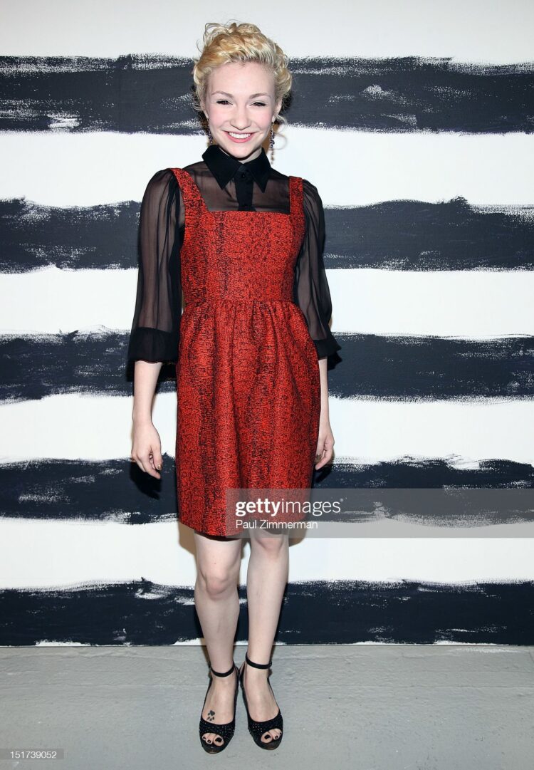 paloma garcia lee feet 4