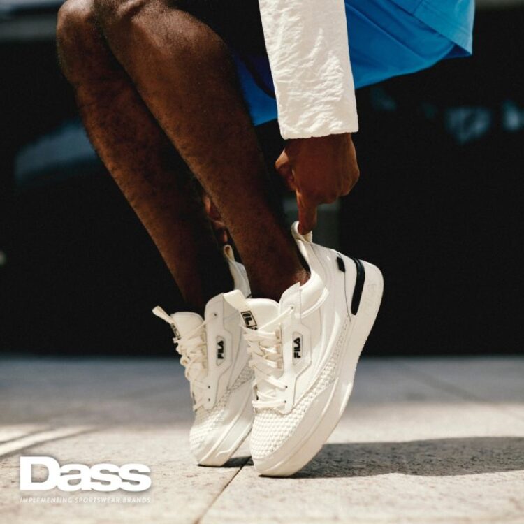 paloma soares feet 4