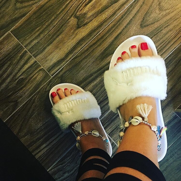 pamela el kik feet