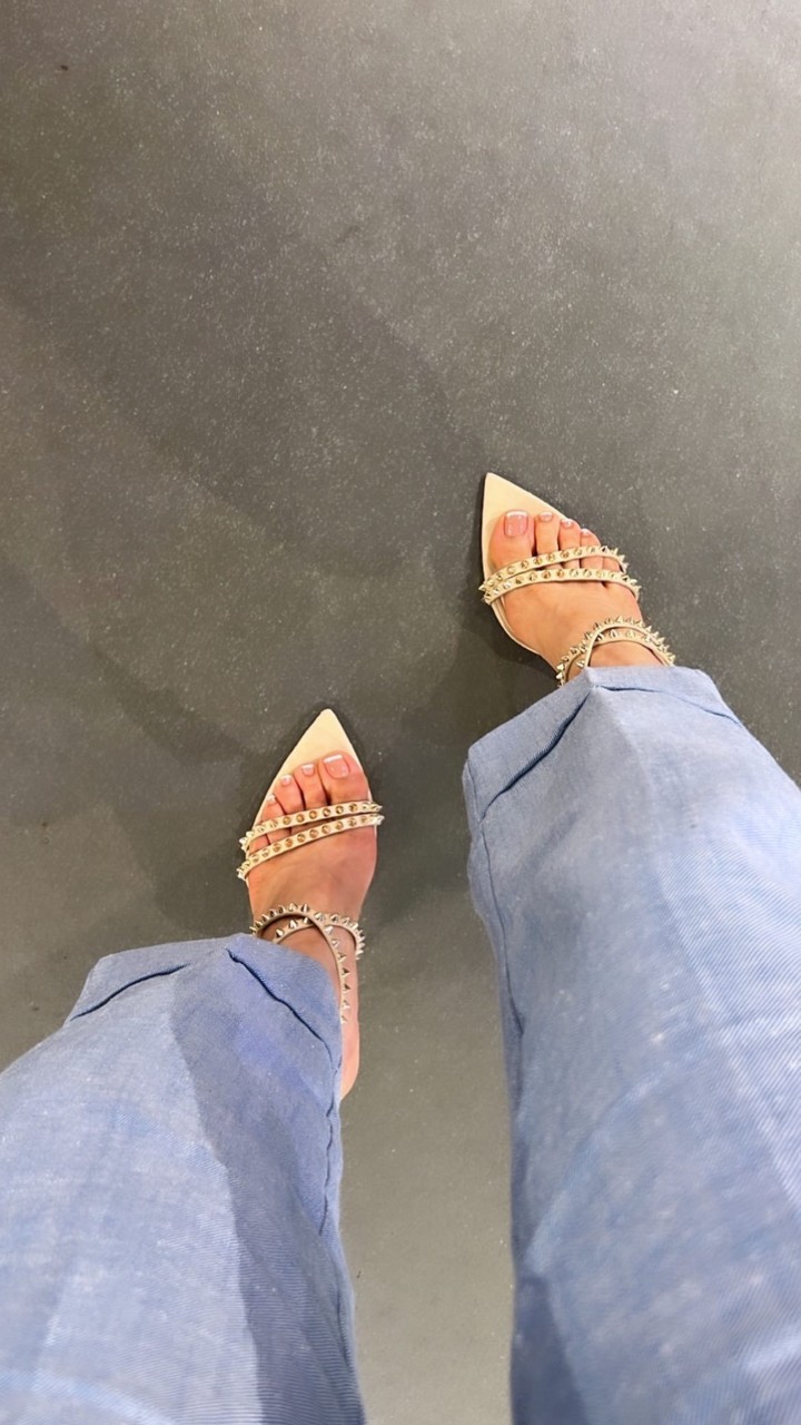 pamela longoria feet 5