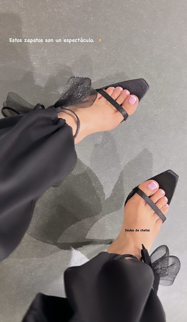 pamela longoria feet