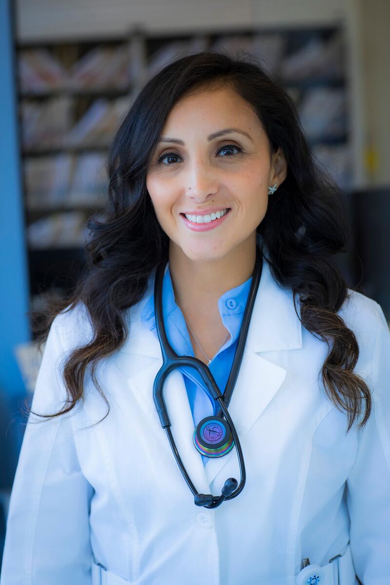 pamela orellana feet 1