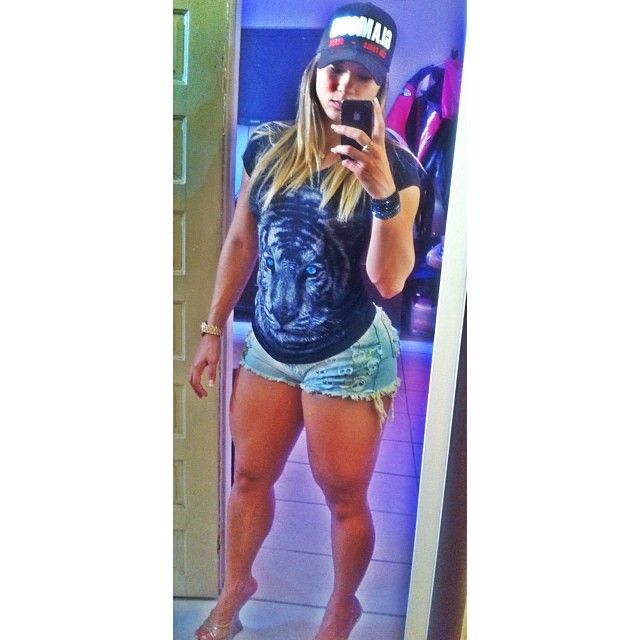 pamella gouveia feet 1