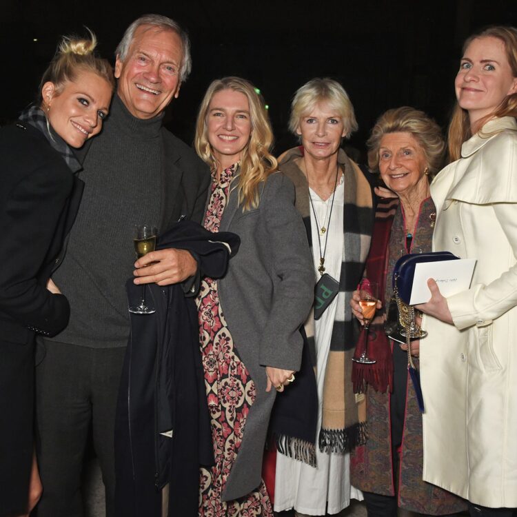 pandora delevingne feet 2