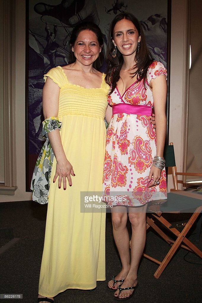 paola mendoza feet 5