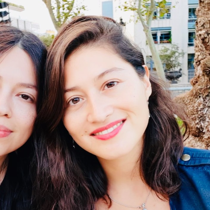 paola saldivia feet 3