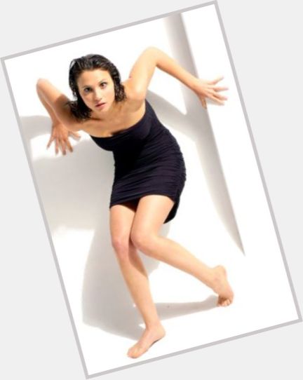 paola sallustro feet 4