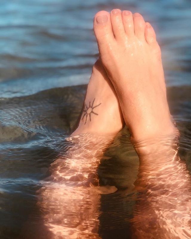 paolla oliveira feet 2