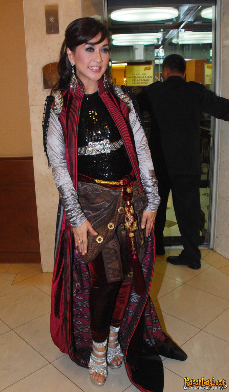 paramitha rusady feet 2