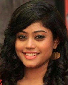 parampara thakur feet 6