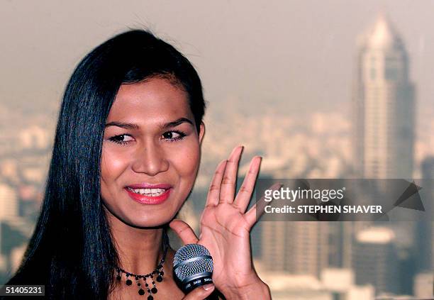 parinya charoenphol feet 6