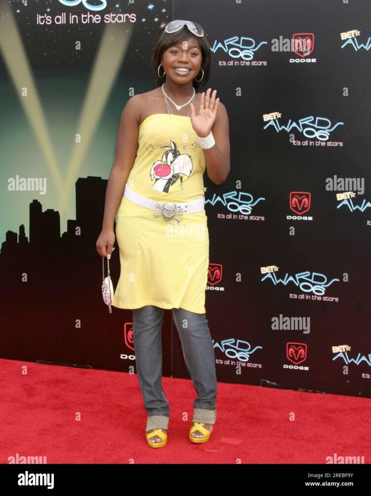 paris bennett feet 6