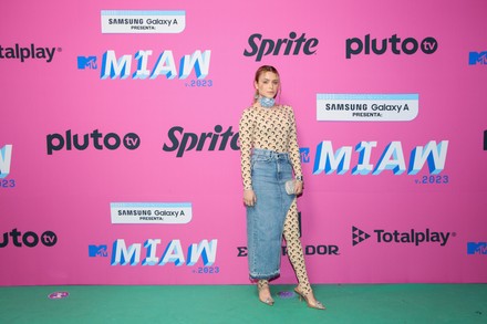 paris danielle feet 3