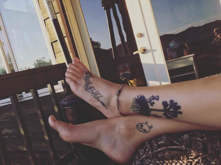 paris jackson feet 5