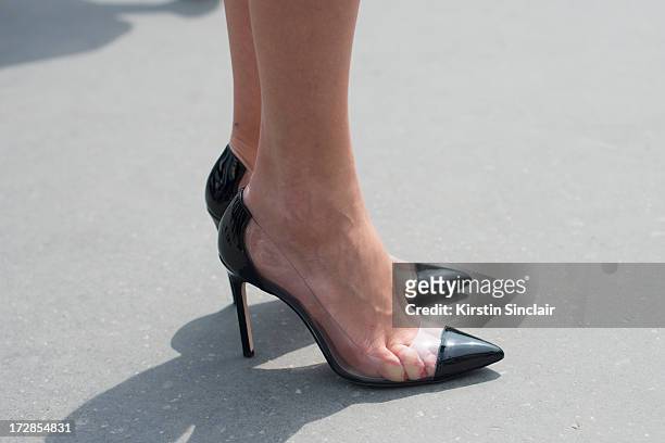 paris sinclair feet 3