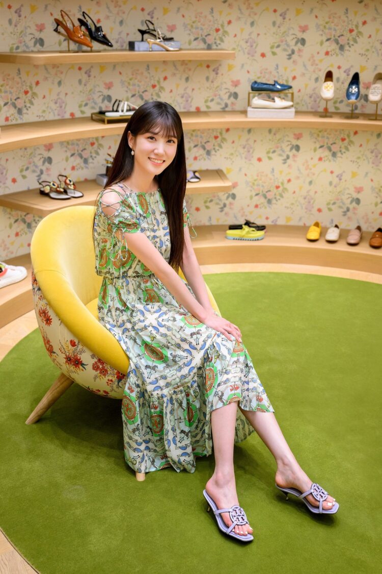 park eun bin feet 5