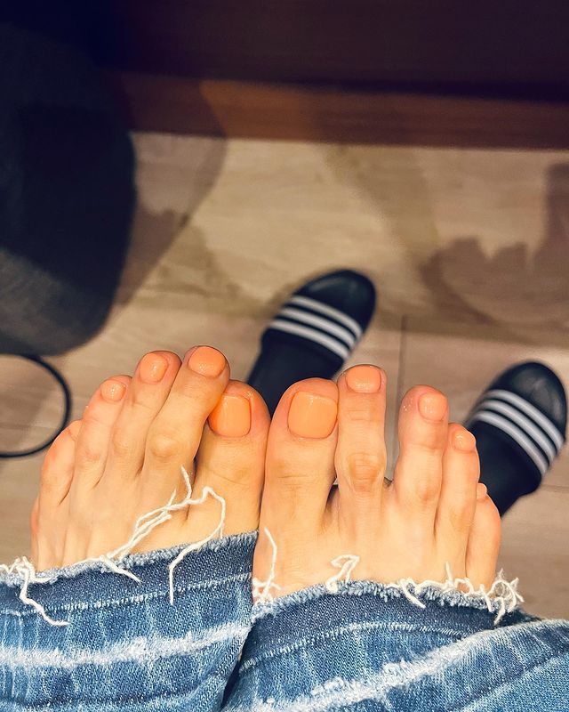 park gyu ri feet 2