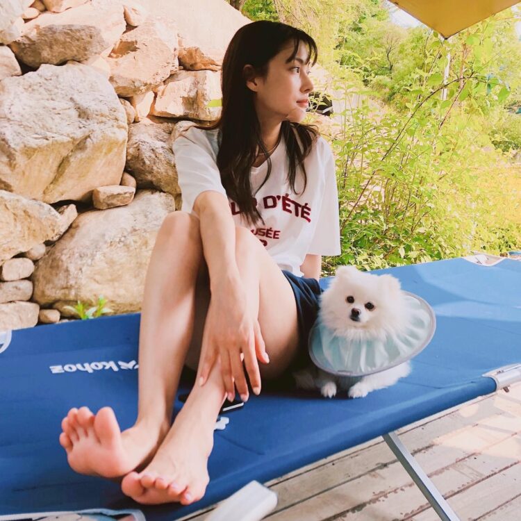 park gyu ri feet