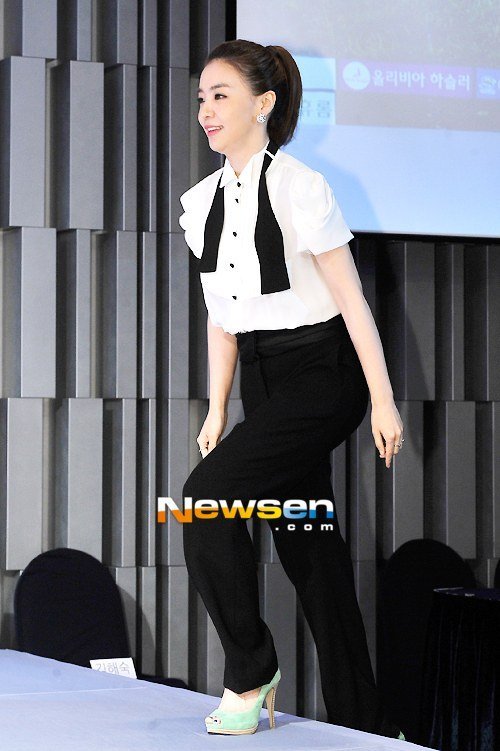 park sun young feet 2