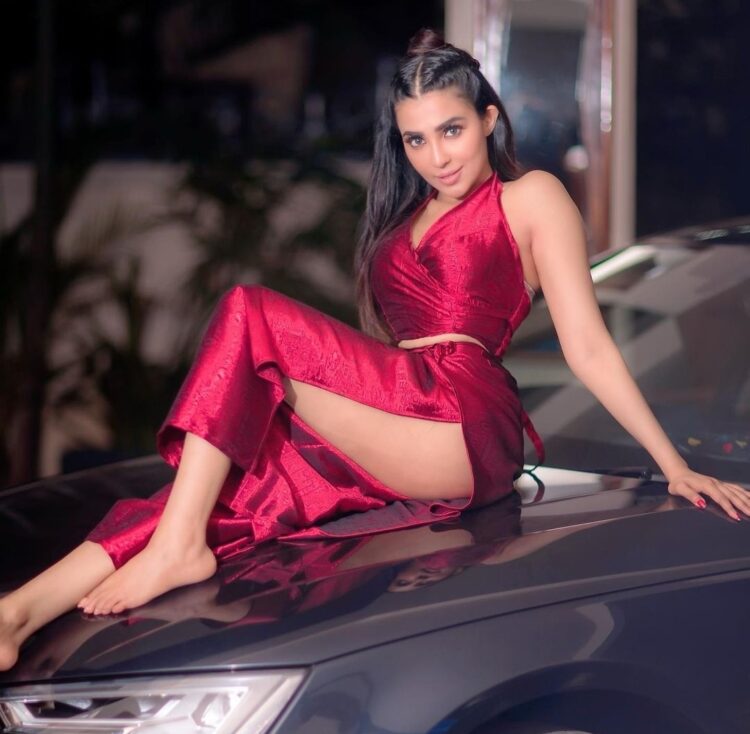 parvatii nair feet 3