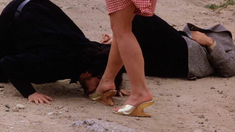 patricia arquette feet 3 scaled