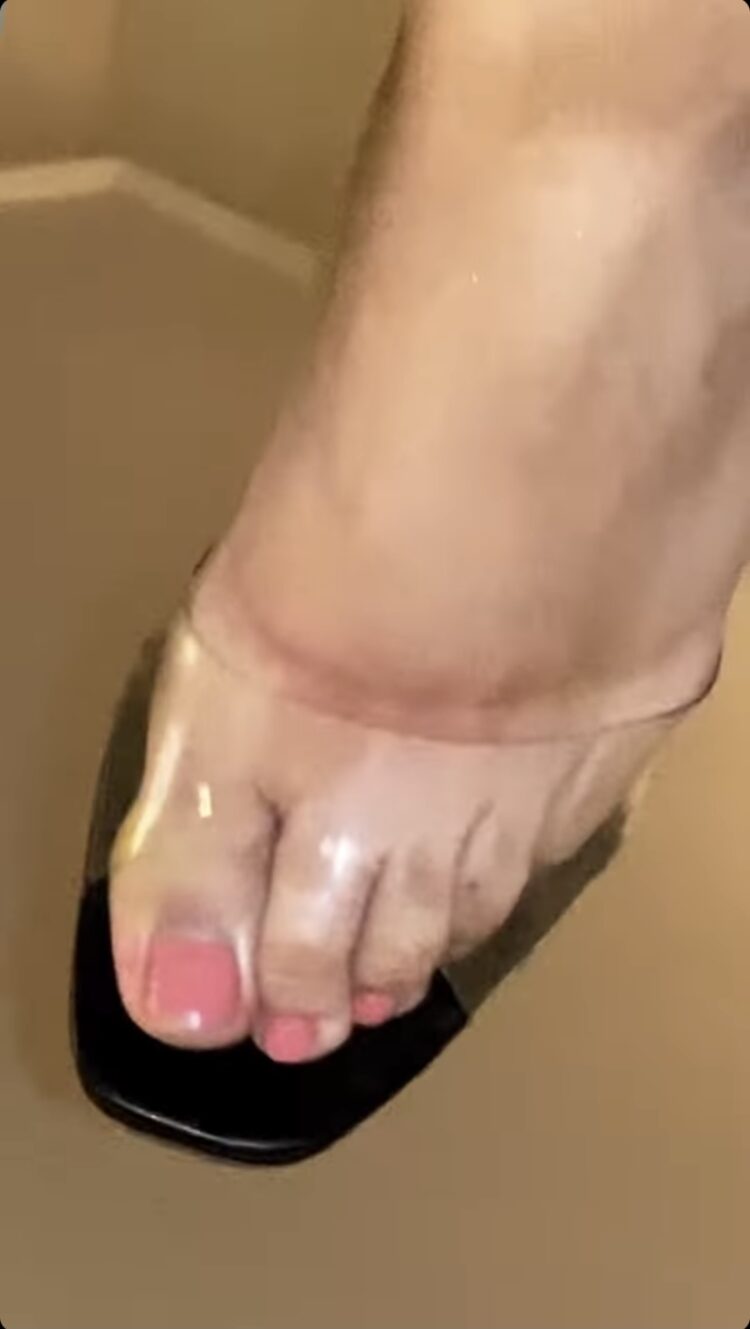 patti harrison feet 2