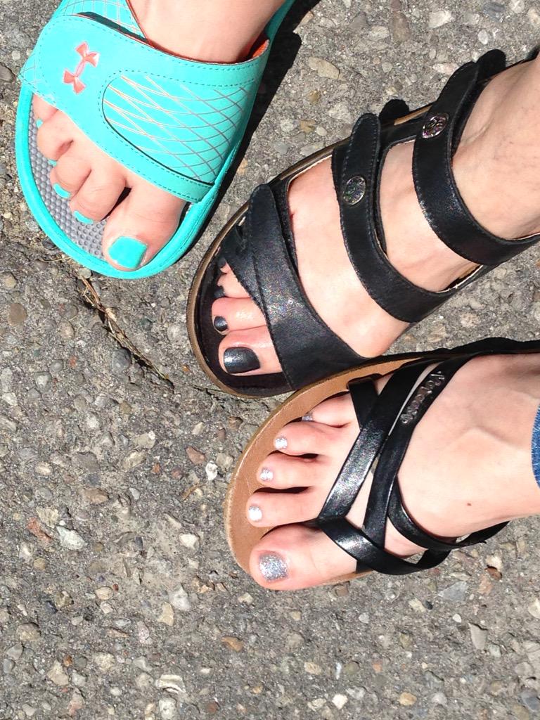 patti smith feet 1