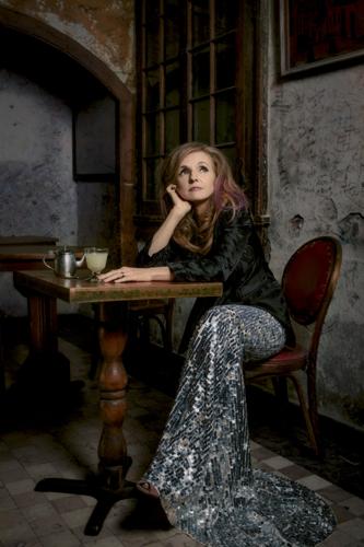 patty griffin feet 4