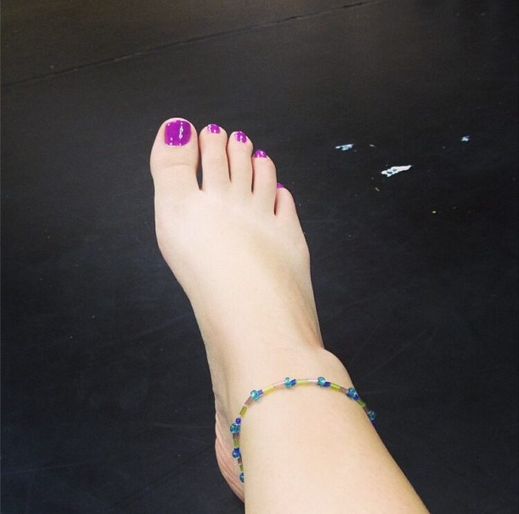 paula brancati feet