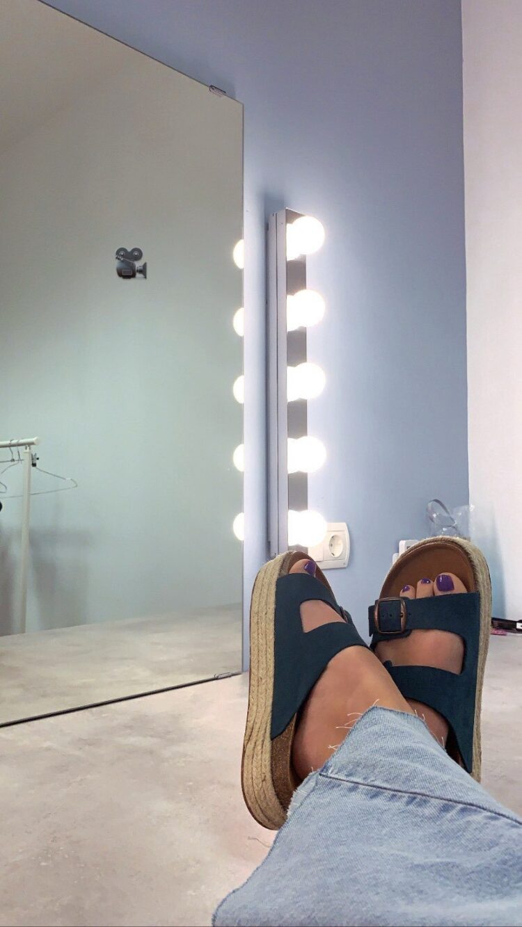 paula gallego feet 6