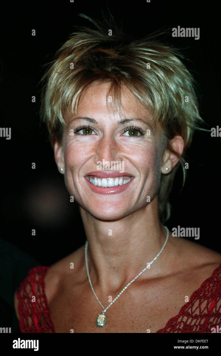 paula hamilton feet 6