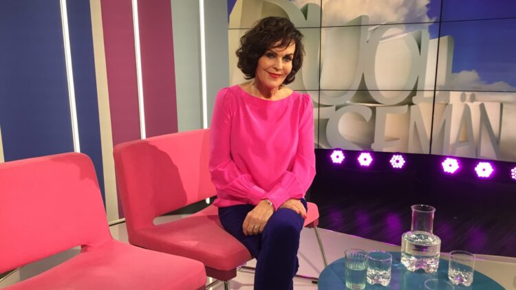 paula koivuniemi feet 5 scaled