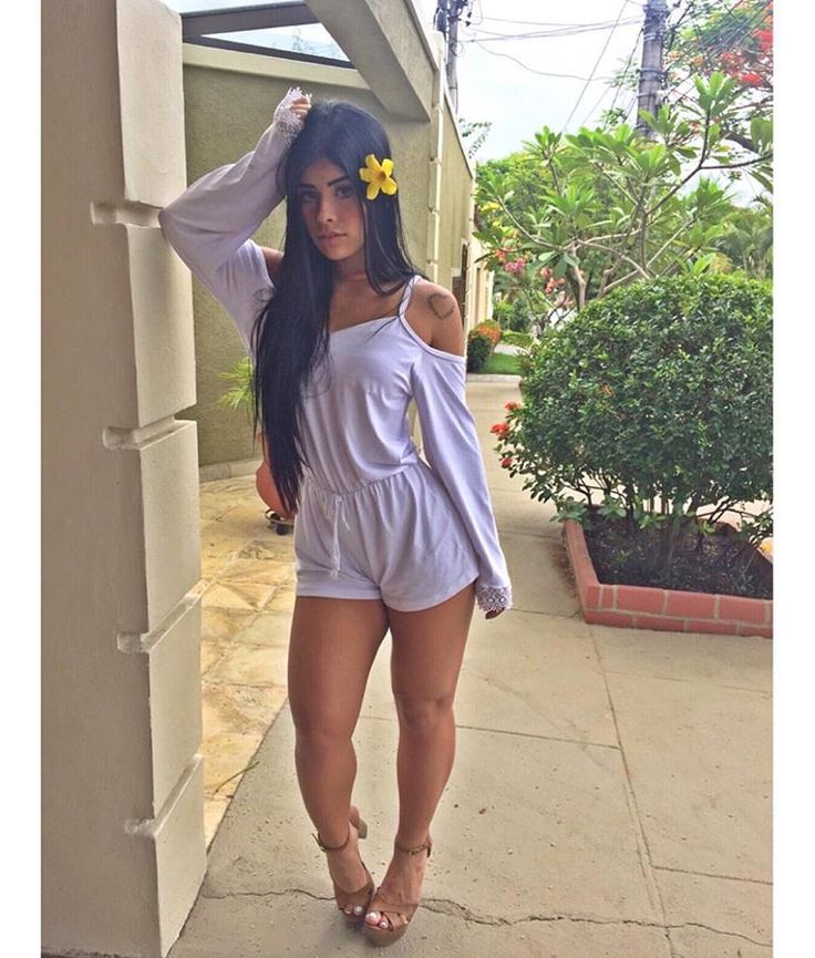 paula pacheco feet 1