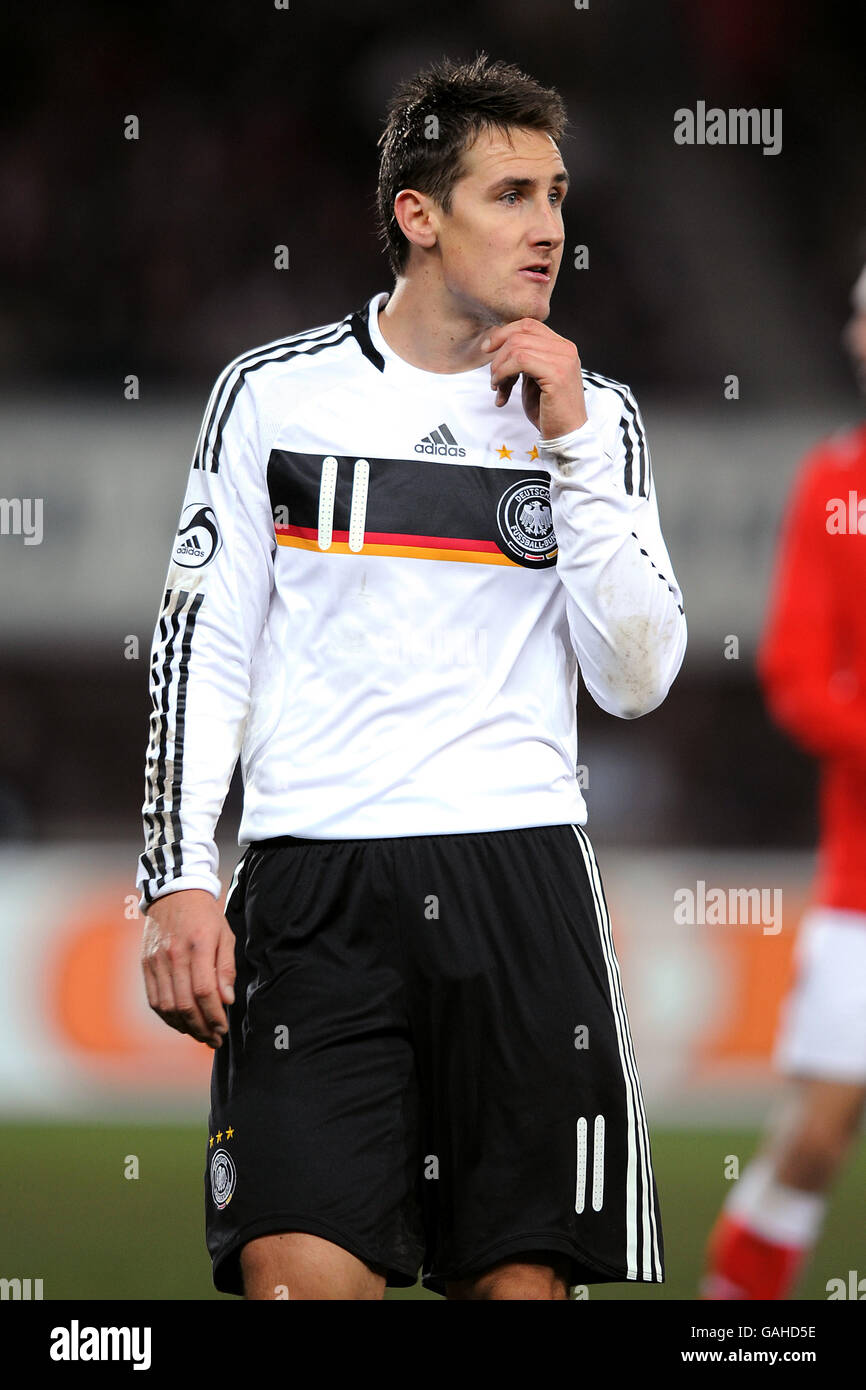 pauli bedzetiova feet 4