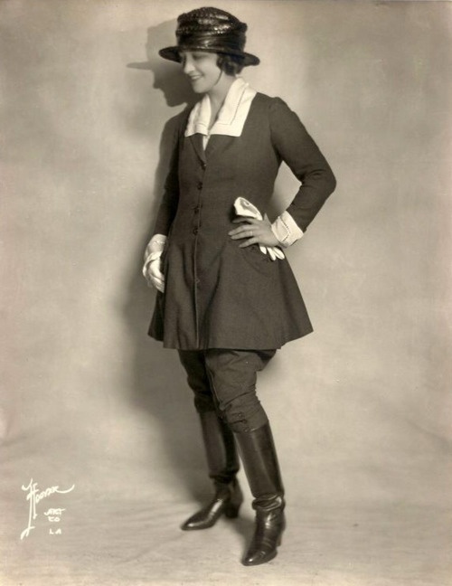 pauline frederick feet 6