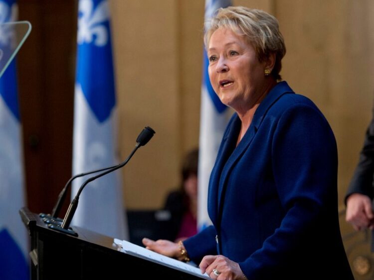 pauline marois feet 4