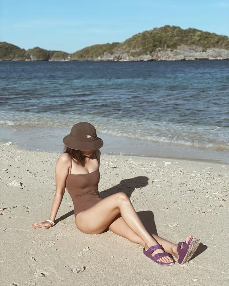 pauline mendoza feet 3