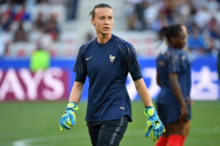 pauline peyraud magnin feet 6