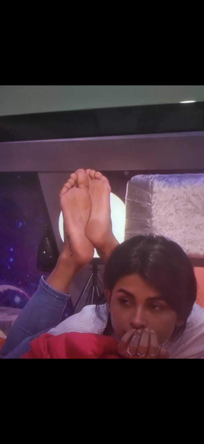 pavitra punia feet