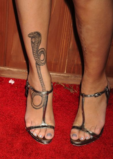 paz de la huerta feet 1