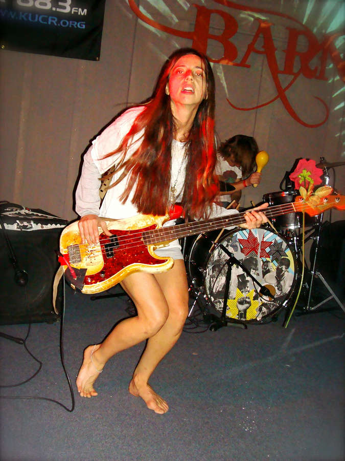 paz lenchantin feet 3