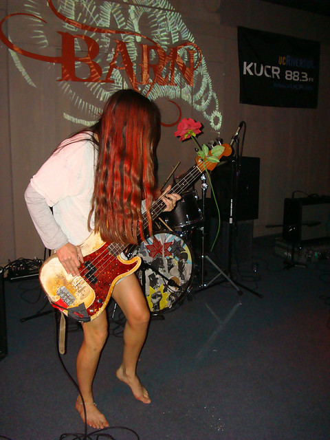 paz lenchantin feet 4