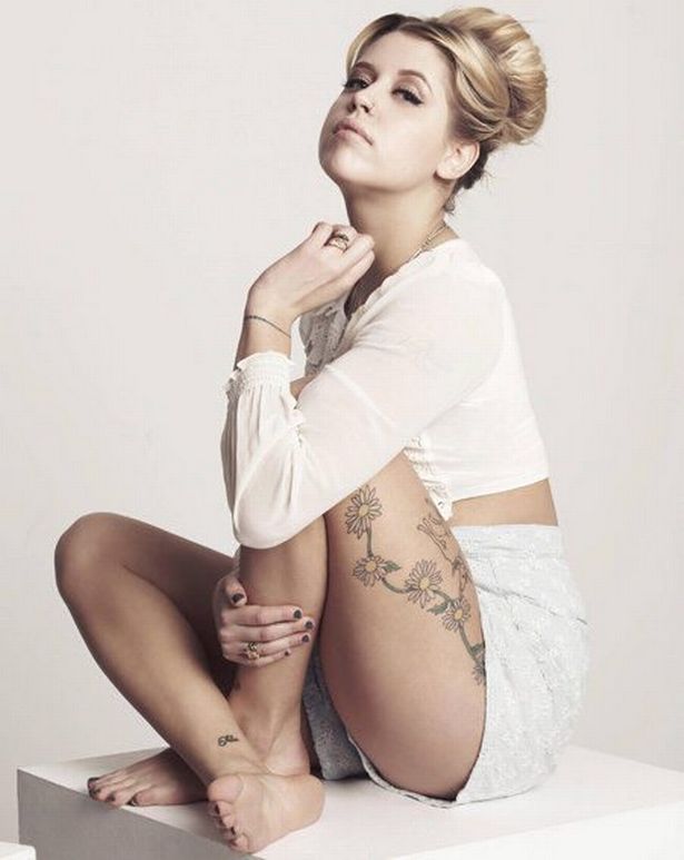 peaches geldof feet 5