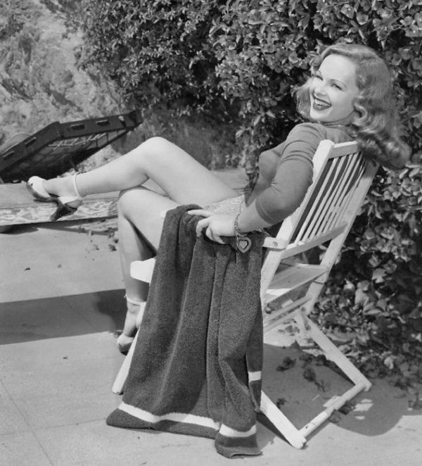 peggy cummins feet 4