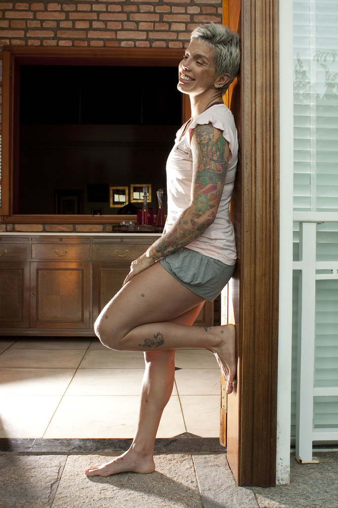 penelope nova feet 4