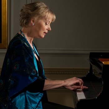 penelope thwaites feet 1