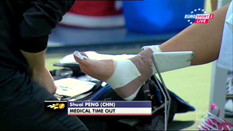 peng shuai feet 3