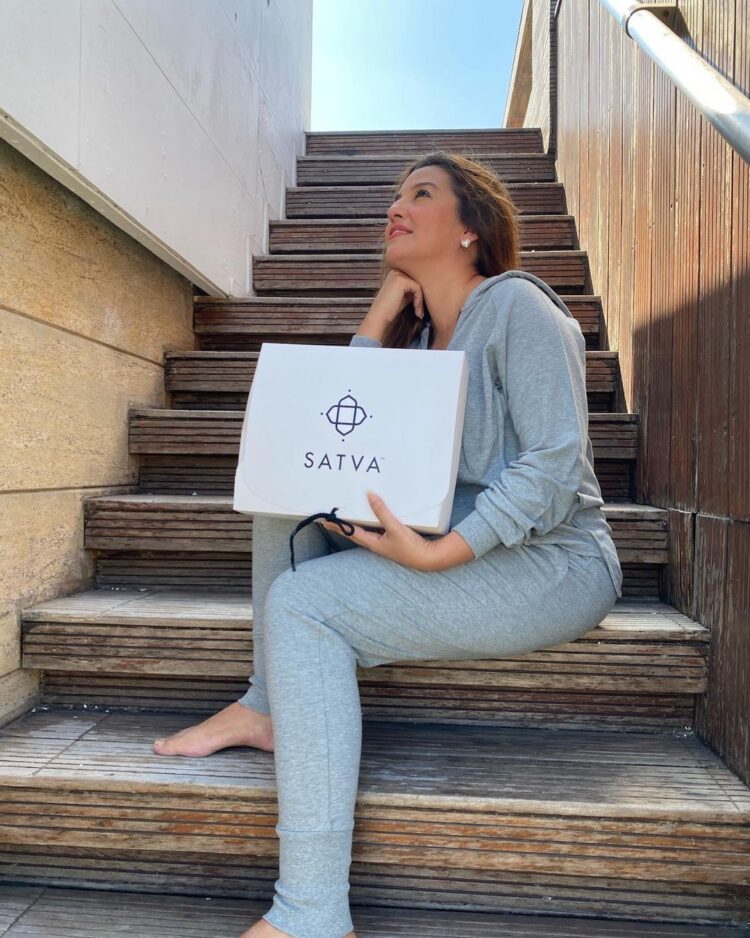 perizaad zorabian feet 1