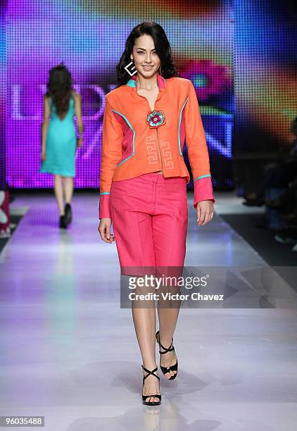 perla beltran feet 6