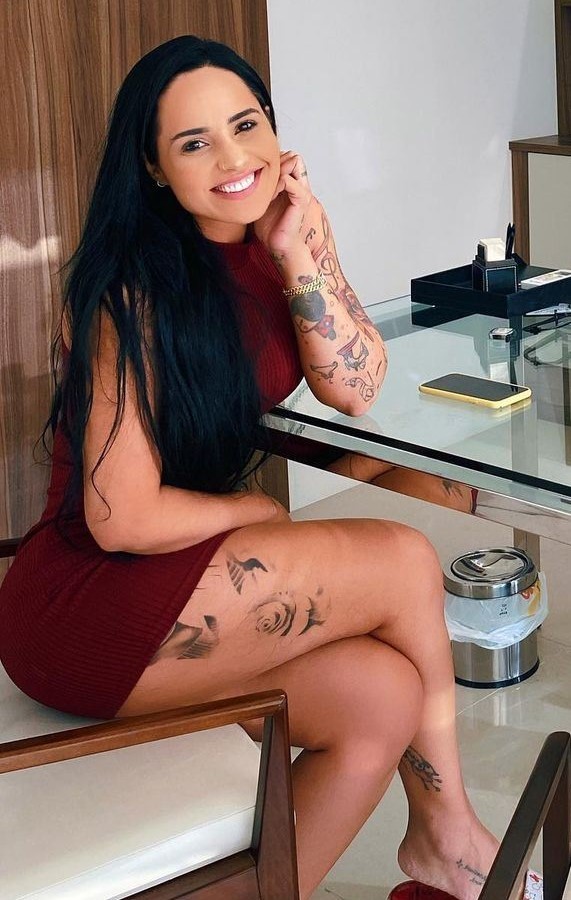 perlla de cassia feet